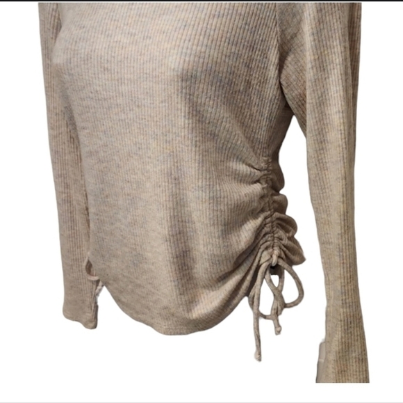 I.N. San Francisco Speckled Ruched Cut Out Back Top - Picture 3 of 8